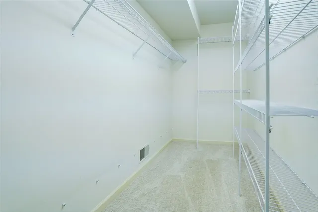 $489,900 | 2 Dartmouth Court, Pittsford, NY 14534