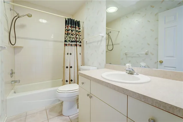 $489,900 | 2 Dartmouth Court, Pittsford, NY 14534