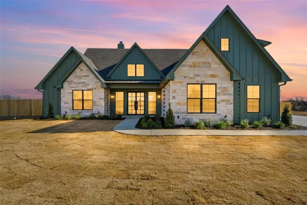 $699,990 | 348 Lacek Mill Road, China Spring, TX 76633