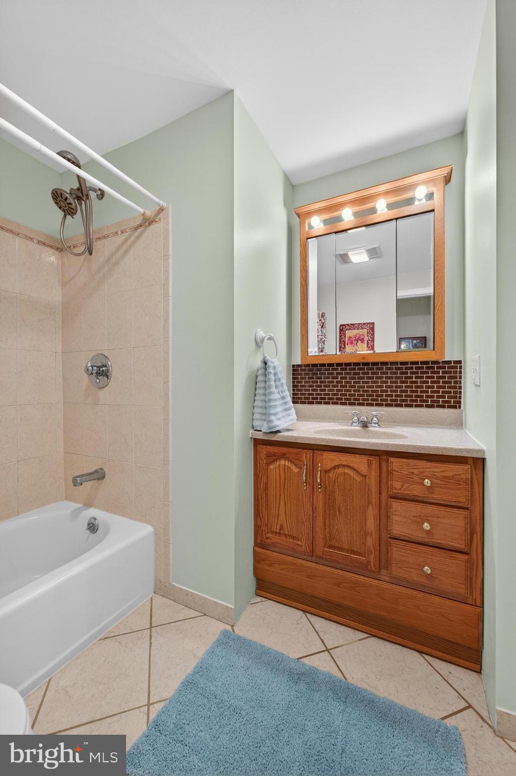 114 Windmoor Road Delran, NJ 08075 - Photo 28 of 34