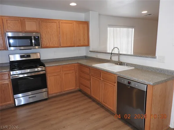 $2,100 | 906 Valetta Flat Avenue, Las Vegas, NV 89183