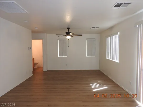 $2,100 | 906 Valetta Flat Avenue, Las Vegas, NV 89183