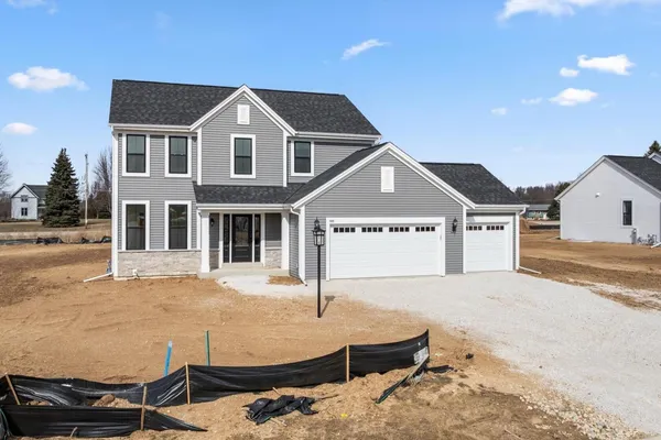 $643,900 | 584 Twin Creeks Drive, Oconomowoc, WI 53066