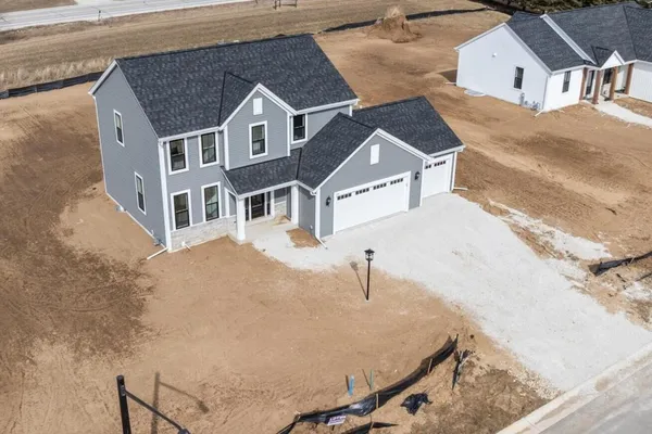 $643,900 | 584 Twin Creeks Drive, Oconomowoc, WI 53066