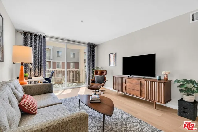 $469,000 | 3740 Santa Rosalia Drive, Unit 302, Los Angeles, CA 90008