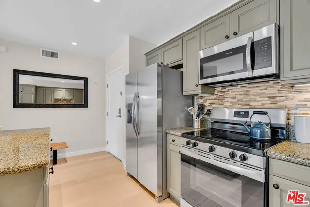 $469,000 | 3740 Santa Rosalia Drive, Unit 302, Los Angeles, CA 90008