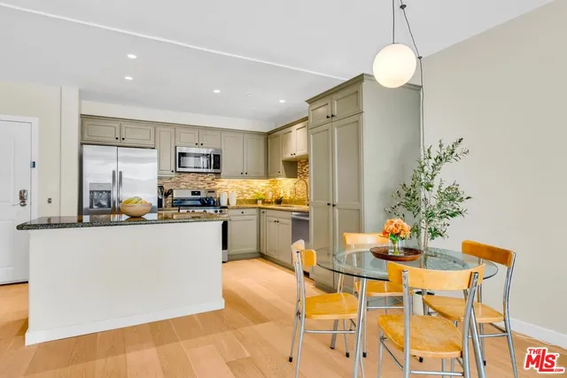$469,000 | 3740 Santa Rosalia Drive, Unit 302, Los Angeles, CA 90008