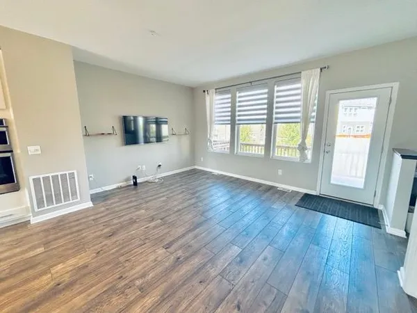 $390,000 | 661 Satori Way, Chaska, MN 55318