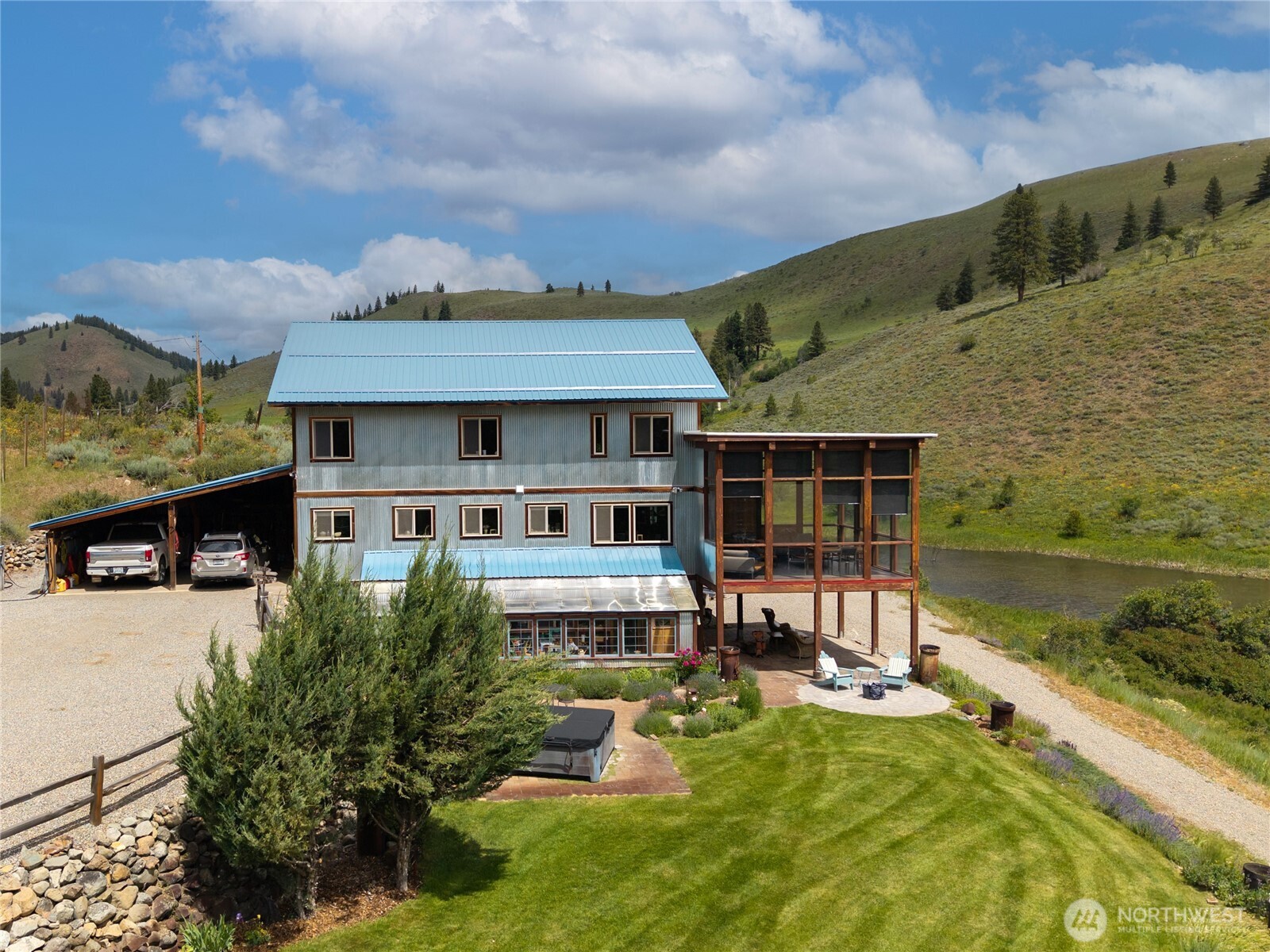 494 Rendezvous Road Winthrop, WA 98862 - Photo 6 of 40