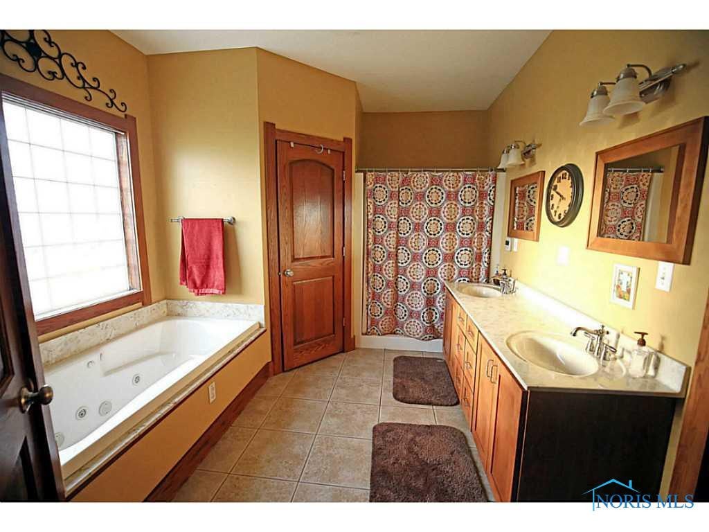 13905 Reitz Road Perrysburg, OH 43551 - Photo 10 of 18 Gallery Image 10