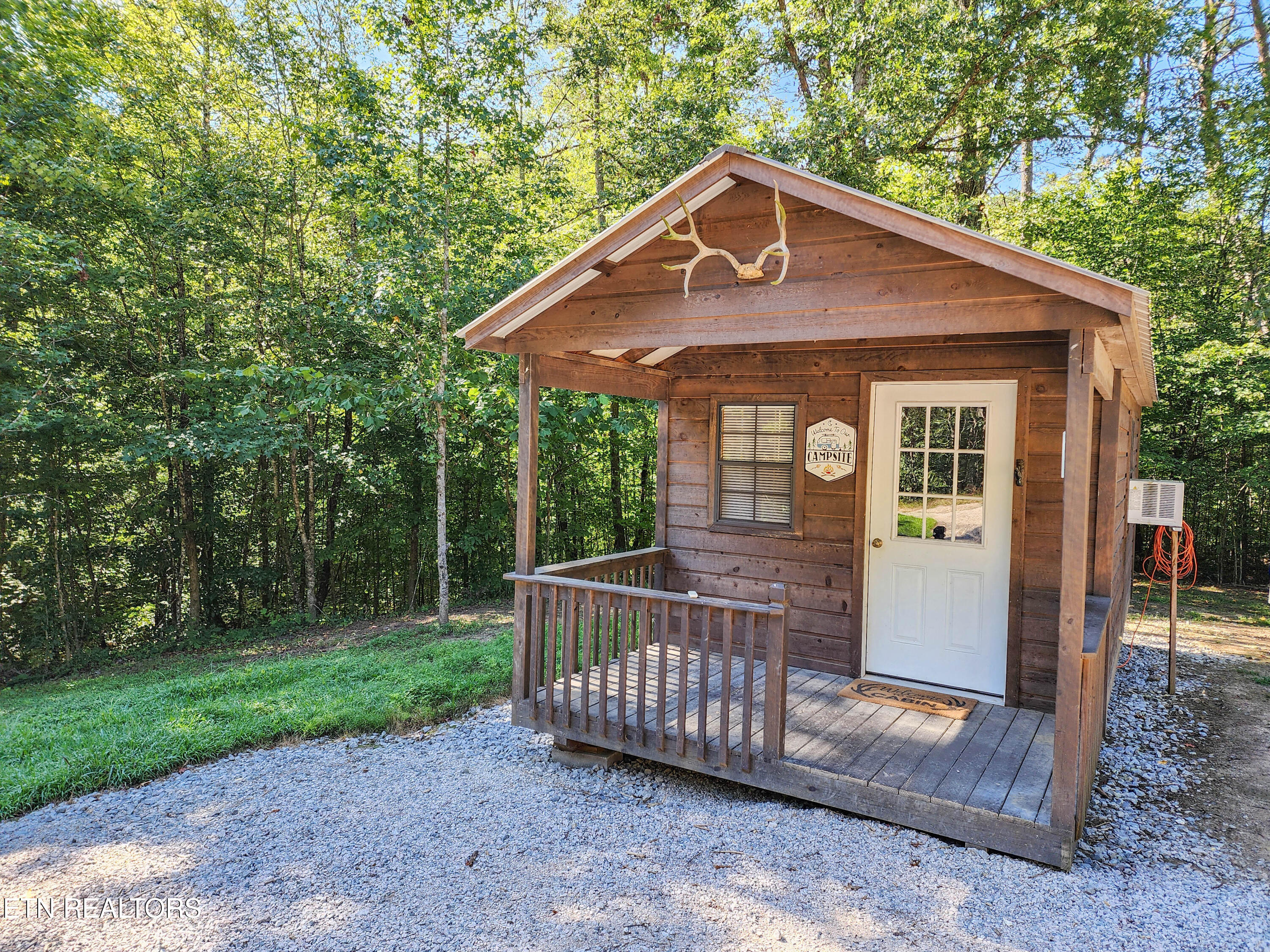 249 Texas Hollow Road Luttrell, TN 37779 - Photo 4 of 41 texas hollow cabin 3