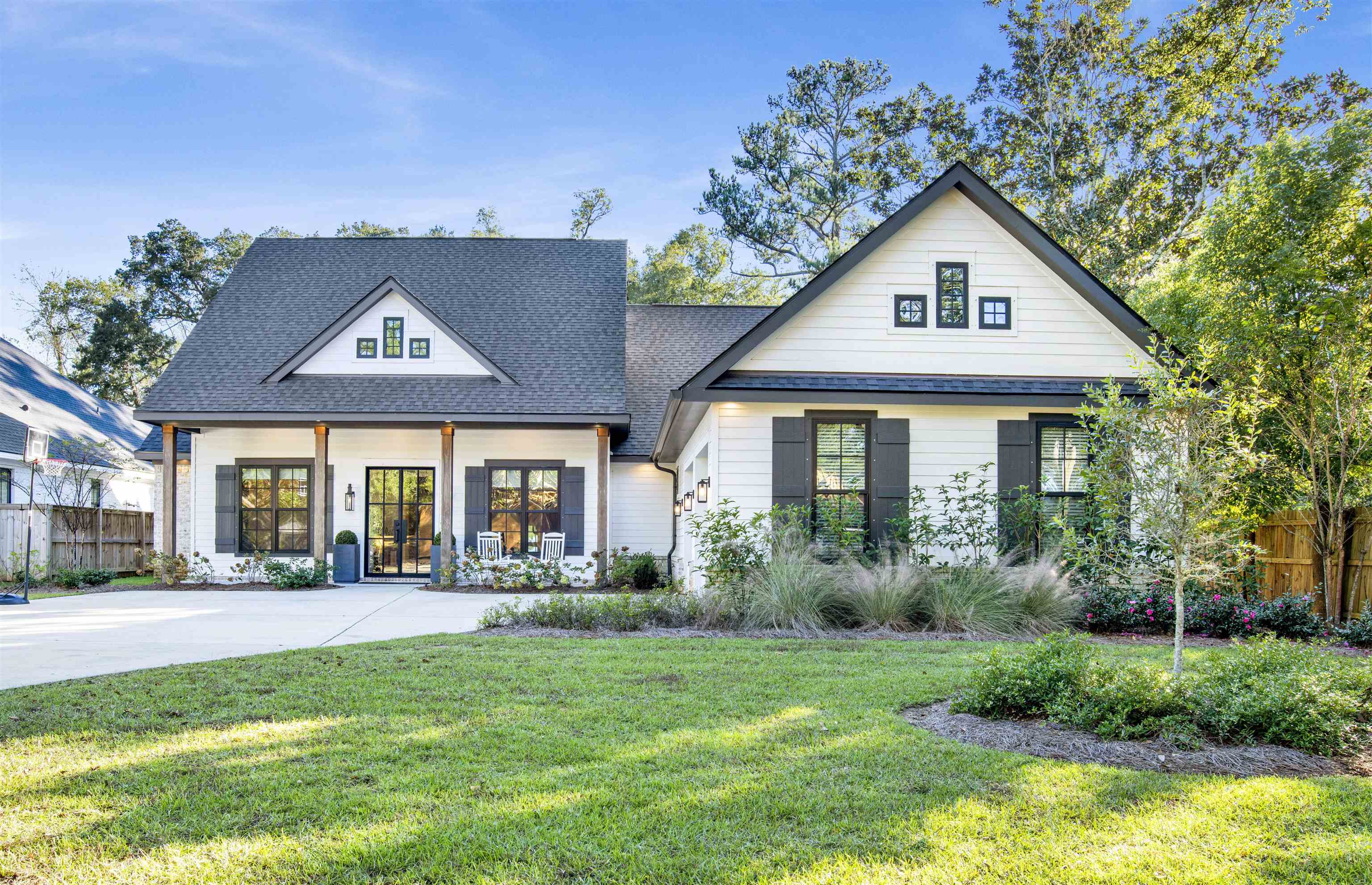 706 Van Avenue Daphne, AL 36526 - Photo 1 of 39 Front Of Structure