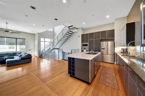 $610,000 | 1407 Hickory Street, Houston, TX 77007