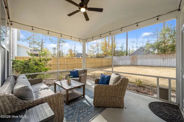 $535,000 | 35 West Cloverfield Lane, Hampstead, NC 28443