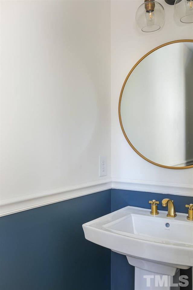 4607 Cheek Road Durham, NC 27704 - Photo 12 of 18