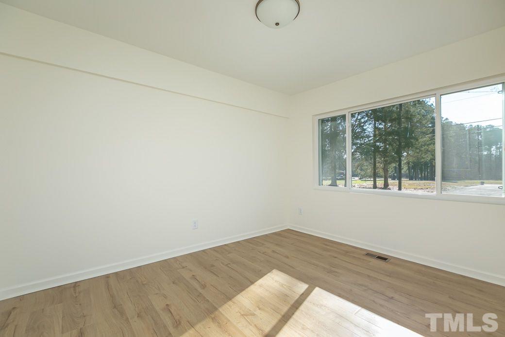 4607 Cheek Road Durham, NC 27704 - Photo 4 of 18