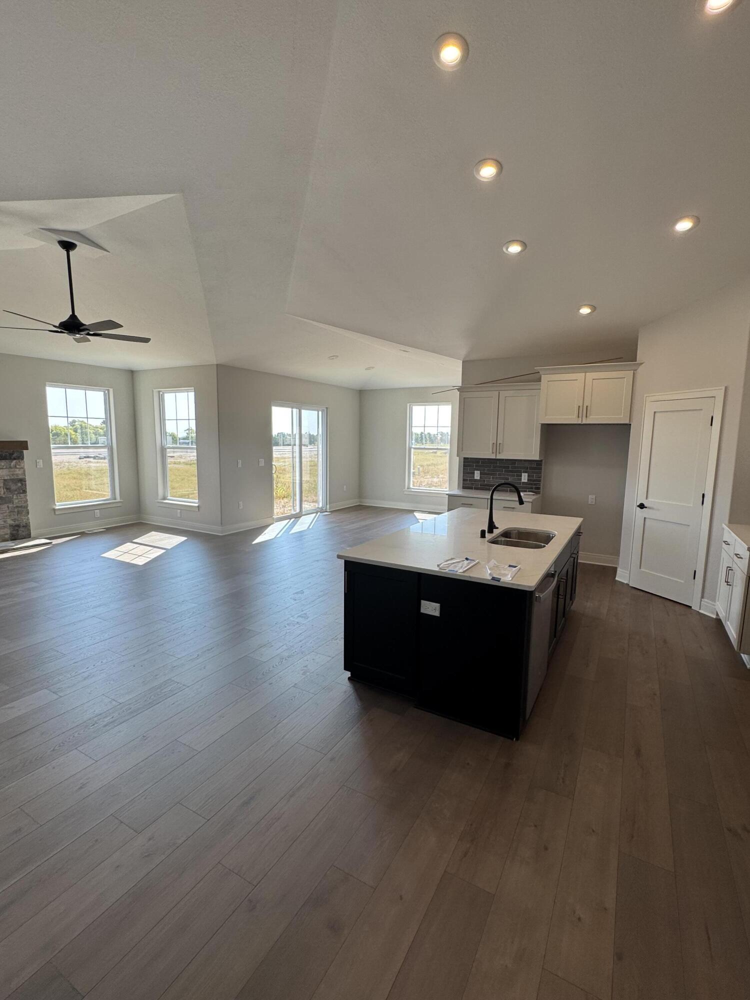 456 Sandstone Street Slinger, WI 53086 - Photo 16 of 19 IMG_1650