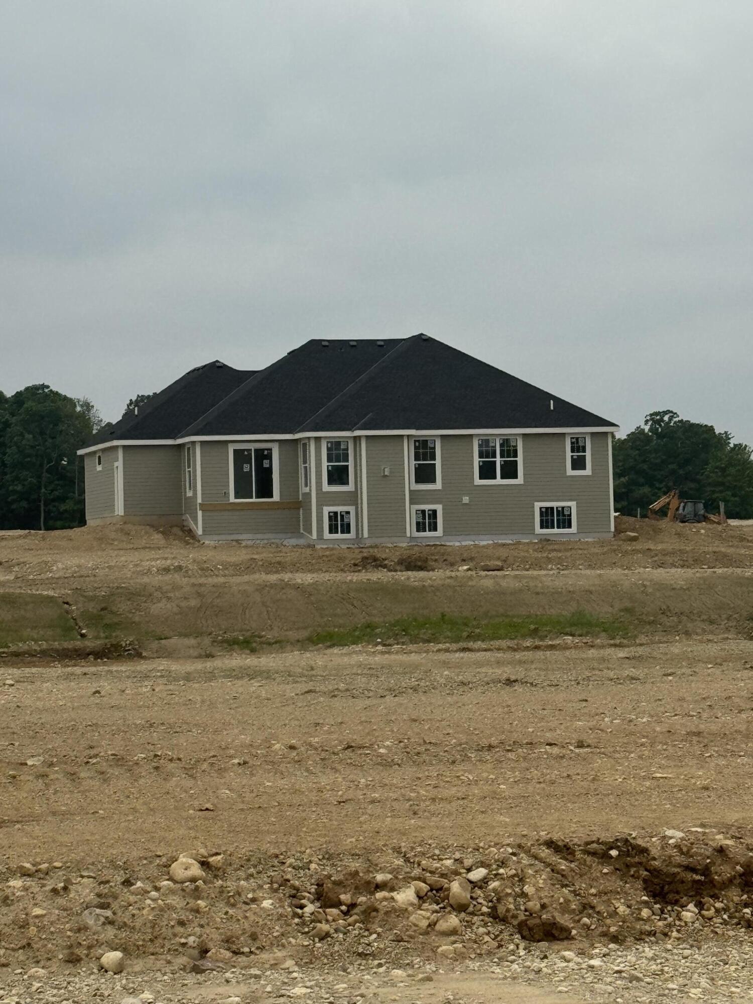 456 Sandstone Street Slinger, WI 53086 - Photo 3 of 19 IMG_9886