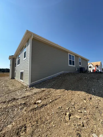 $619,990 | 456 Sandstone Street, Slinger, WI 53086