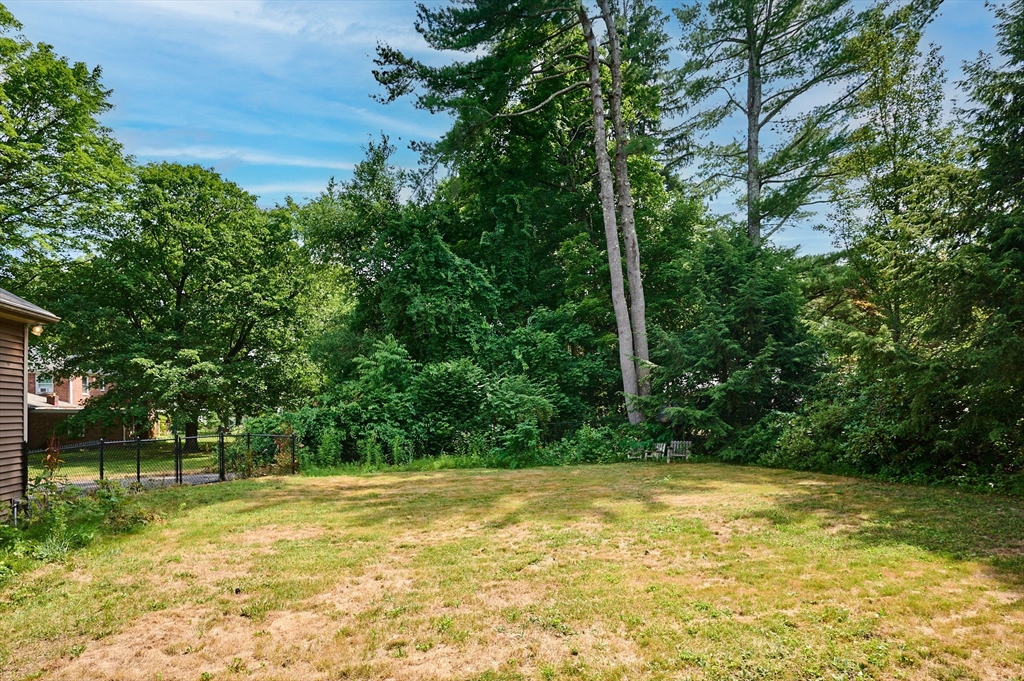 236 North Maple Street Northampton, MA 01062 - Photo 34 of 39