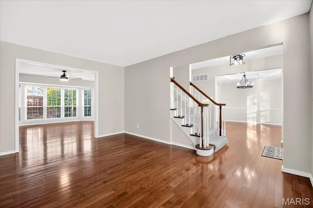 $395,000 | 2705 Bluff Creek Court, St. Louis, MO 63129