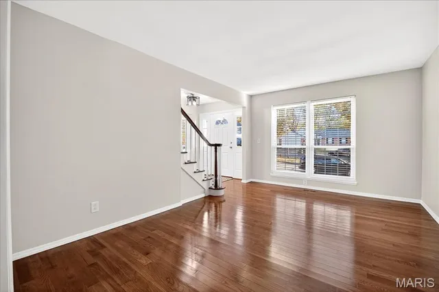 $395,000 | 2705 Bluff Creek Court, St. Louis, MO 63129