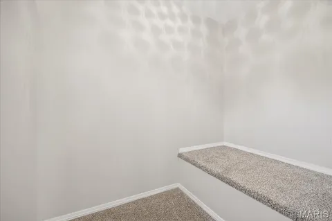 $395,000 | 2705 Bluff Creek Court, St. Louis, MO 63129