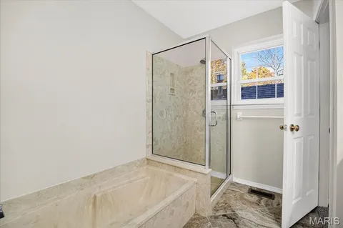 $395,000 | 2705 Bluff Creek Court, St. Louis, MO 63129