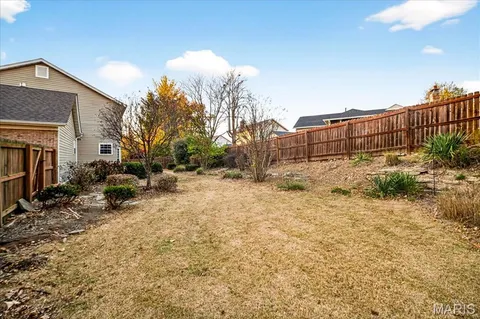 $395,000 | 2705 Bluff Creek Court, St. Louis, MO 63129