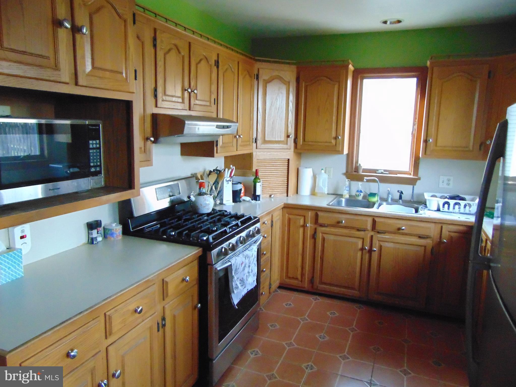 409 Bridge Street Spring City, PA 19475 - Photo 6 of 16