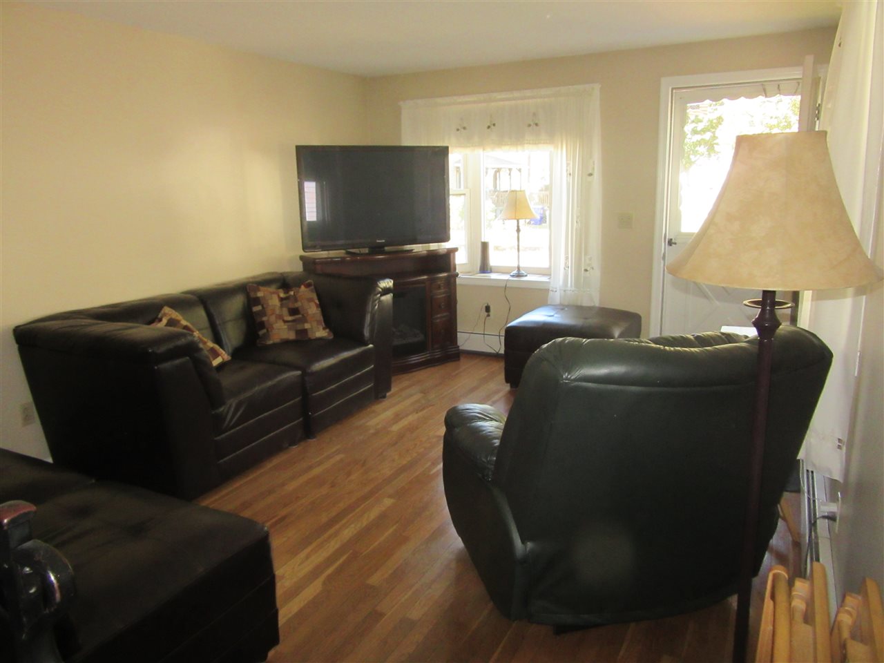 101 Springdale Road Manchester, NH 03103 - Photo 4 of 13 Gallery Image 4
