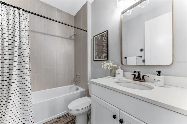 $459,999 | 5905 Silver Sun Drive, Apollo Beach, FL 33572