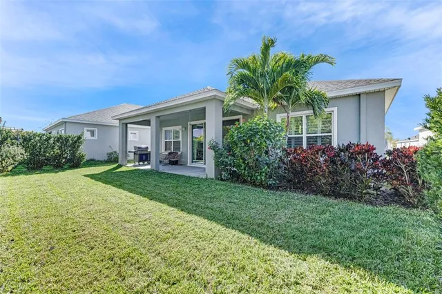$459,999 | 5905 Silver Sun Drive, Apollo Beach, FL 33572