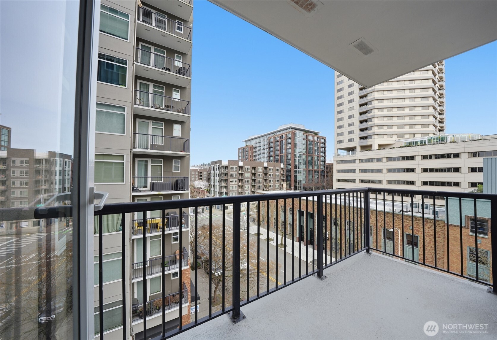 2801 1st Avenue, Unit 504 Seattle, WA 98121 - Photo 19 of 34 a view of balcony with city view