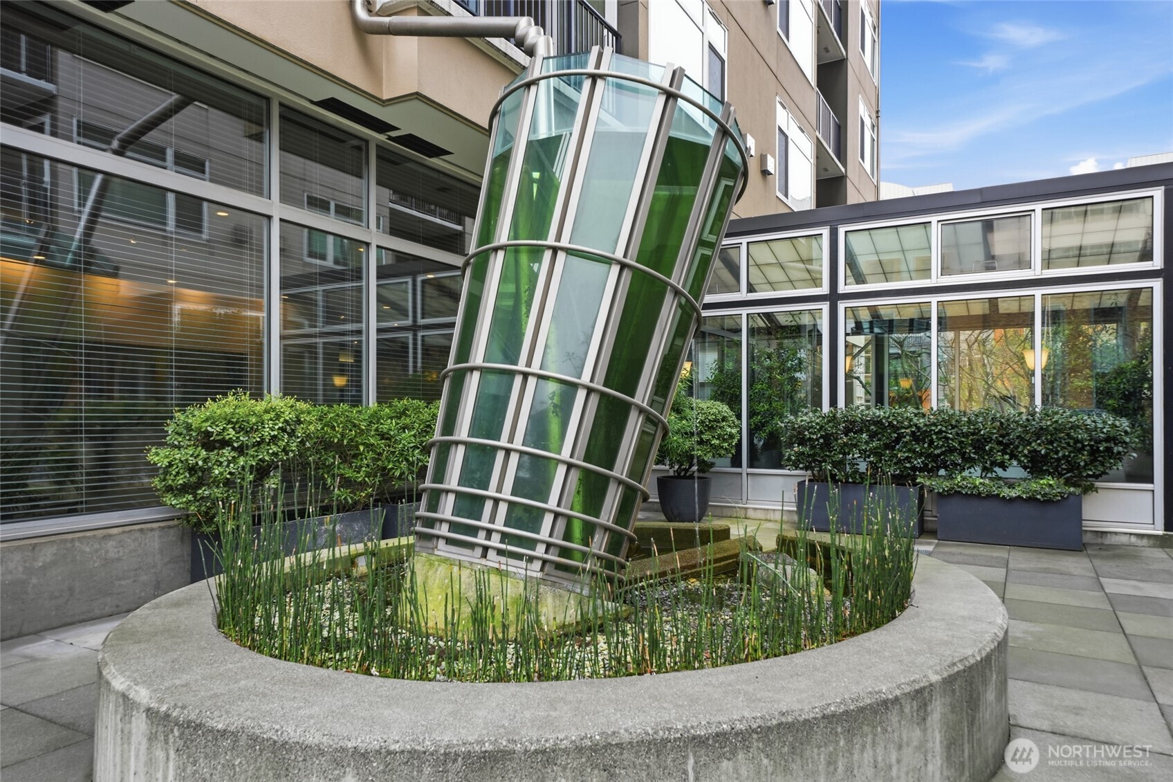2801 1st Avenue, Unit 504 Seattle, WA 98121 - Photo 29 of 34