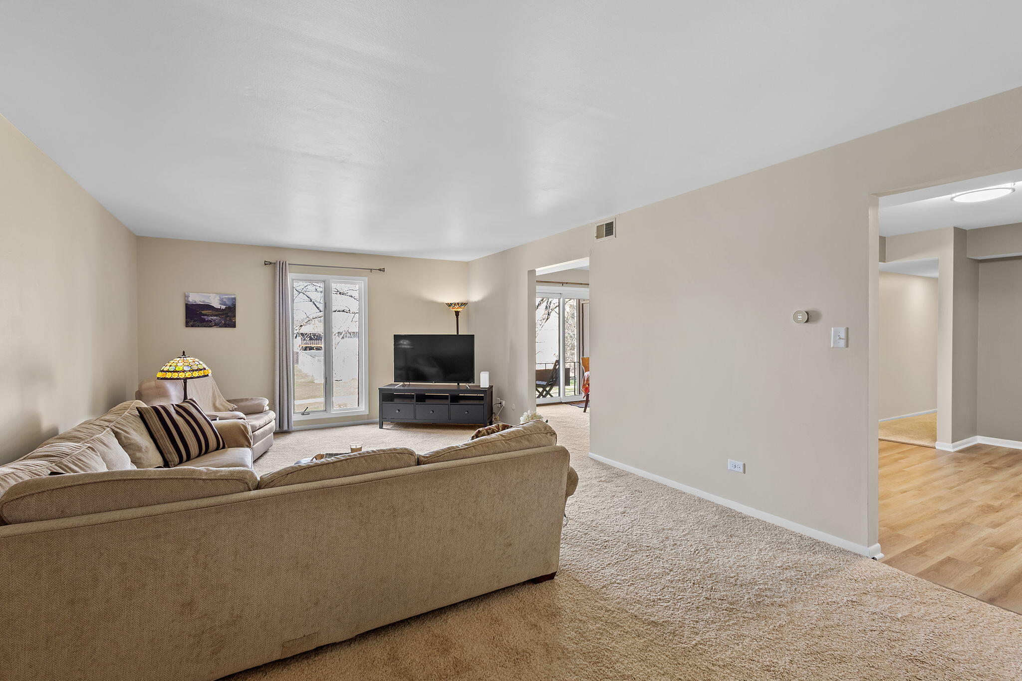 405 Old Stone Road, Unit 6 Munster, IN 46321 - Photo 6 of 25 2048x1365