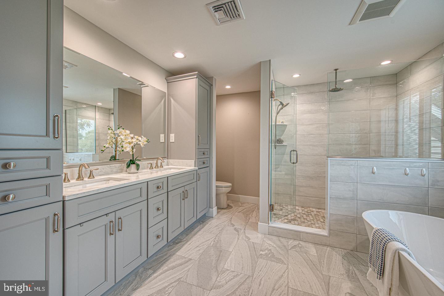 542 Smithbridge Road Glen Mills, PA 19342 - Photo 29 of 63 lavish primary bath