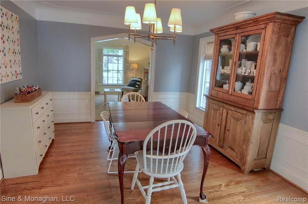 336 Merriweather Road Grosse Pointe Farms, MI 48236 - Photo 8 of 28