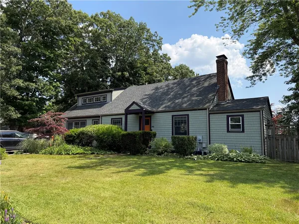 $4,000 | 92 Fales Avenue, Barrington, RI 02806
