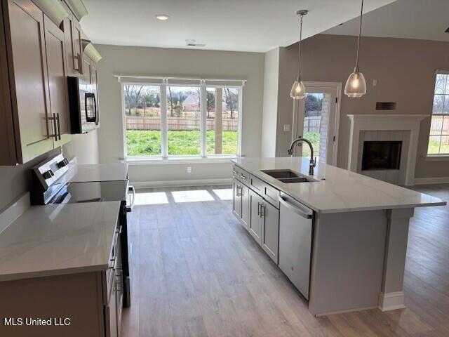 1683 Clair Circle South Hernando, MS 38632 - Photo 3 of 10 kitchen