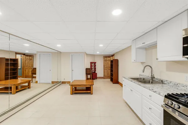 $2,100 | 19 Quimby Court, Danville, NH 03819