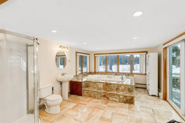 $2,100 | 19 Quimby Court, Danville, NH 03819