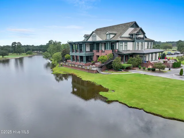 $688,000 | 198 Cedar Point Drive, Wallace, NC 28466