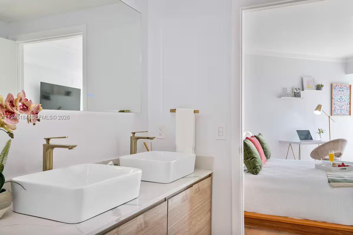 2889 McFarlane Road, Unit 1614 Miami, FL 33133 - Photo 9 of 23