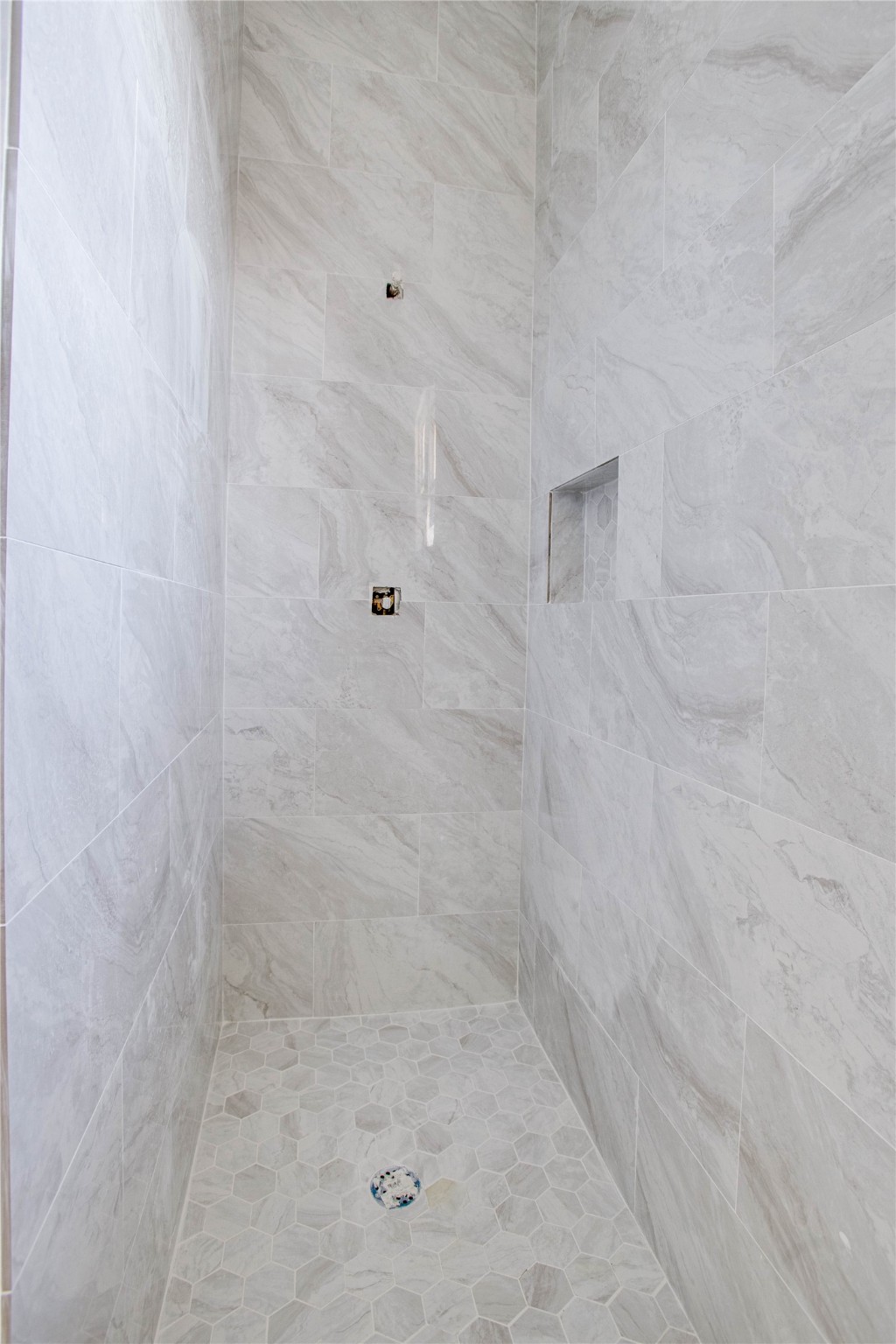0 Rook Boulevard Houston, TX 77087 - Photo 11 of 15 a view of a bathroom