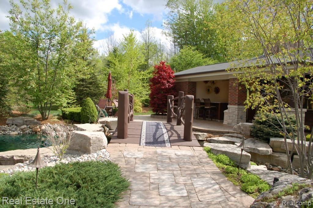 5489 Whitehall Boulevard Rochester, MI 48306 - Photo 22 of 37 AMISH BLT BRIDGE.jpg