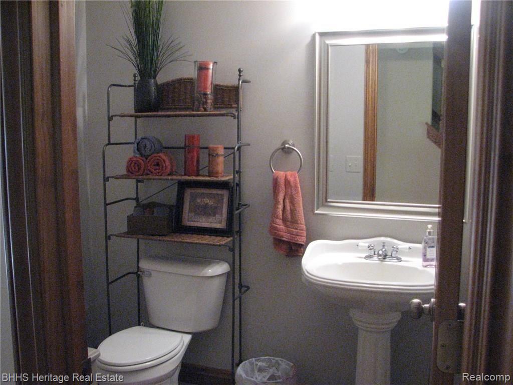 8756 McClements Road Brighton, MI 48114 - Photo 17 of 42 Half Bath Entry Level