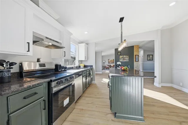 $249,999 | 111 Jody Lane, Azle, TX 76020