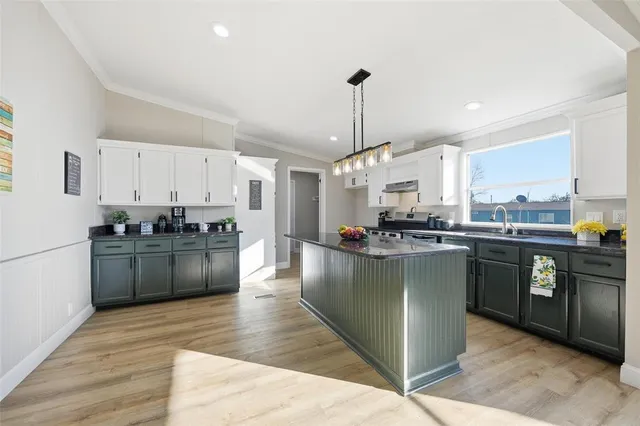 $249,999 | 111 Jody Lane, Azle, TX 76020