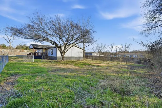$249,999 | 111 Jody Lane, Azle, TX 76020